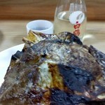 天満酒蔵 - まぐろカマ焼き 200円