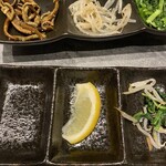 Momikomi Yakiniku Shokudouraku - 