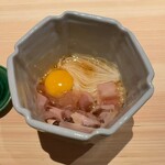 温石 - 長芋素麺。月見仕立て。お出汁まで飲み干しました。