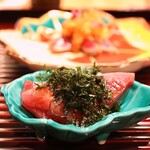 Shim Machi Adachi - 戻りガツオ 生とタタキの食べ比べ