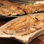 柳家 - ”天然うなぎ”の白焼　(2013/10)