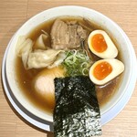 中華そば やなぎや - 特製中華そば(醤油・平打ち麺)(1,100円)