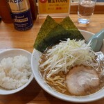 ラーメン 三太 - 醤油ネギラーメン(880円)&小ライス(100円)