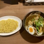 札幌ドミニカ - 特製チキン野菜カレー1350円、ご飯大盛り＋100円