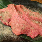 万両 - 厚切上タン塩