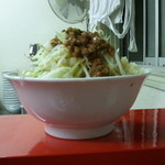 学 - (2013年11月再訪)小ラーメン(700円)、カレー(100円)ににんにく、野菜増しとした♪