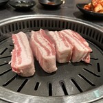 熟成肉専門店 ヨプの王豚塩焼 - 