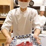 肉料理ふくなが - オーナーシェフがこちらを見てるのがおもしろい！