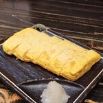 個室居酒屋 イザカヤラボ - 自家製出汁巻き玉子