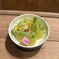 HAGI - ③毛蟹と大豆ソース シャインマスカット フィンガーライム コスモスの香り