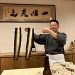 勢麟 - 笑顔の素敵なご主人と浜名湖天然鰻