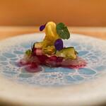 Ginza Ooishi - 駿河湾赤座エビ、なし、ビーツ、蜂蜜ドレッシング、ズッキーニ