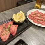 焼肉 六花 - 