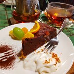 ル ジャルダン シャルム - オレンジチョコケーキ、紅茶