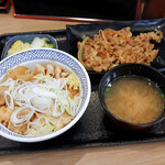 Yoshinoya - 豚生姜焼き丼・アタマの大盛り+お新香みそ汁セット、牛皿並盛