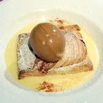 シラノ・ド・ベルジュラック - あたたかいリンゴのパイ550円