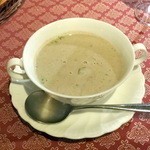 シラノ・ド・ベルジュラック - ゴボウとマッシュルームのポタージュ750円