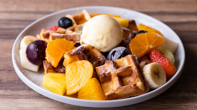 【Evans Matthews】ビクトリアンのフルーツスタンド Evans Matthews】ビクトリアンのフルーツスタンド Evans