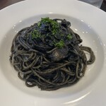 クッチーナイタリアーナ阪井 - イカ墨スパゲッティ