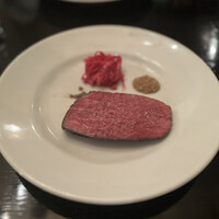 LOVAT - 黒毛和牛カタサンカク