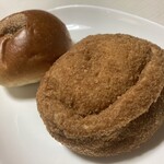 ヴィ・ド・フランス - 料理写真:カレーパン＆あんぱん