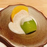 鮨・和 のぎ - 柿とシャインマスカット胡麻ソース