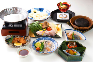 Nihon Ryouri Yuki - お昼のとらふぐ懐石