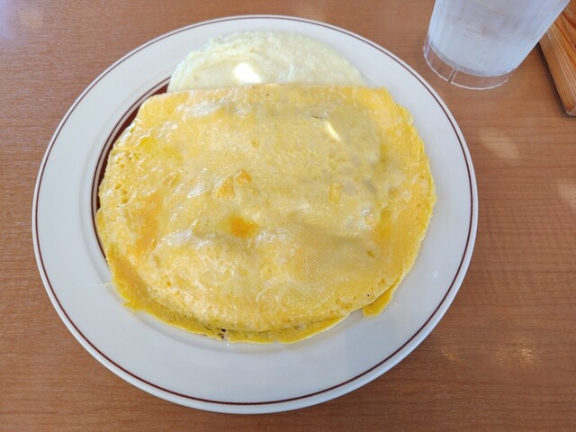 オムレツ、普通。』by スエタケ : エッグスンシングス ラゾーナ オムレツ、普通。』by スエタケ : エッグスンシングス ラゾーナ