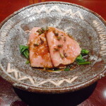 青蓮院門跡前 月おか - 北海道ホルスタイン（乳牛）の牛タンのしゃぶしゃぶ