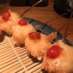 Kushiage Ginno Shachi - モッツァレラチーズ　めちゃくちゃのびます〜