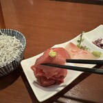 酒肴場 屯 - 本わさびでいただきます。　熟成されてねっとり食感が美味