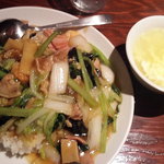 上海餐室 - 五目うまにかけご飯（850円）