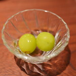 とっぴんぱらりのぷ - 日本酒ペアリングでマスカット