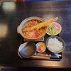 山月 - 料理写真:●味噌煮込みうどん　天ぷら入り　1,430円

●1.5倍盛り　200円
■大盛り（2倍）400円　もある

●定食セット　330円

合計1,960円　を注文してみた