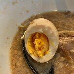 神勢。 - 男山ラーメン 全部のせ　玉子はただの茹で玉子