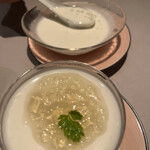 中国飯店 富麗華 - 杏仁豆腐＆タピオカ