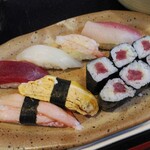 居酒屋桃太郎 - にぎりセット