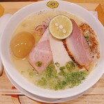 麺に光を 離れ - 