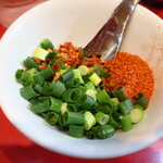 ラーメン二郎 - 待ってる間にカスタマイズ♪