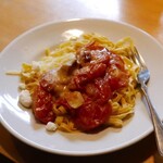 炭火焼き鳥と自然派ワインのお店　Gallo - 生のサンマルツァーのから作るポモドーロ