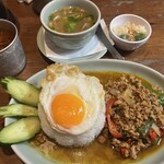 タイの食卓 クルン・サイアム - 