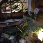 水だき 萬治郎 - 中庭