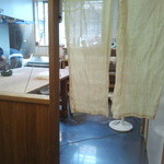 池上製麺所 - １３：２５ 麺打ち場の前に辿り着く。ここまで来ればもうゴールは近い。