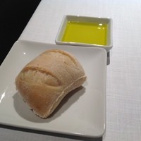 THE KAWABUN NAGOYA - パンはオリーブオイルでいただきます☆