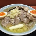 YAMAちゃん - 料理写真:■ニンニクチャーシューゆで玉子バター¥1,110