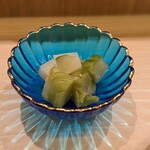 鮨 たつ也 よしかわ - ザーサイの角切り