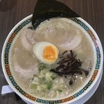 大門 - とんこつラーメン　750円