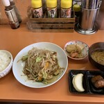 天味 - 肉野菜炒め定食　900円