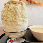 こひる庵 - バナキャララテ　通常のミルク