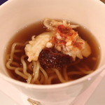 トゥ・ラ・ジョア - オマール海老ラーメン　(2013/10)